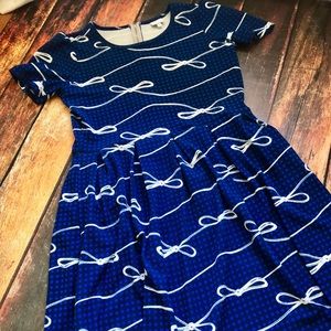 Lularoe 2xl Amelia dress -cute bow pattern.
